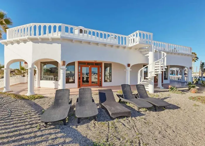 Beautiful Oceanview Bungalow Barefoot Bungalow 2